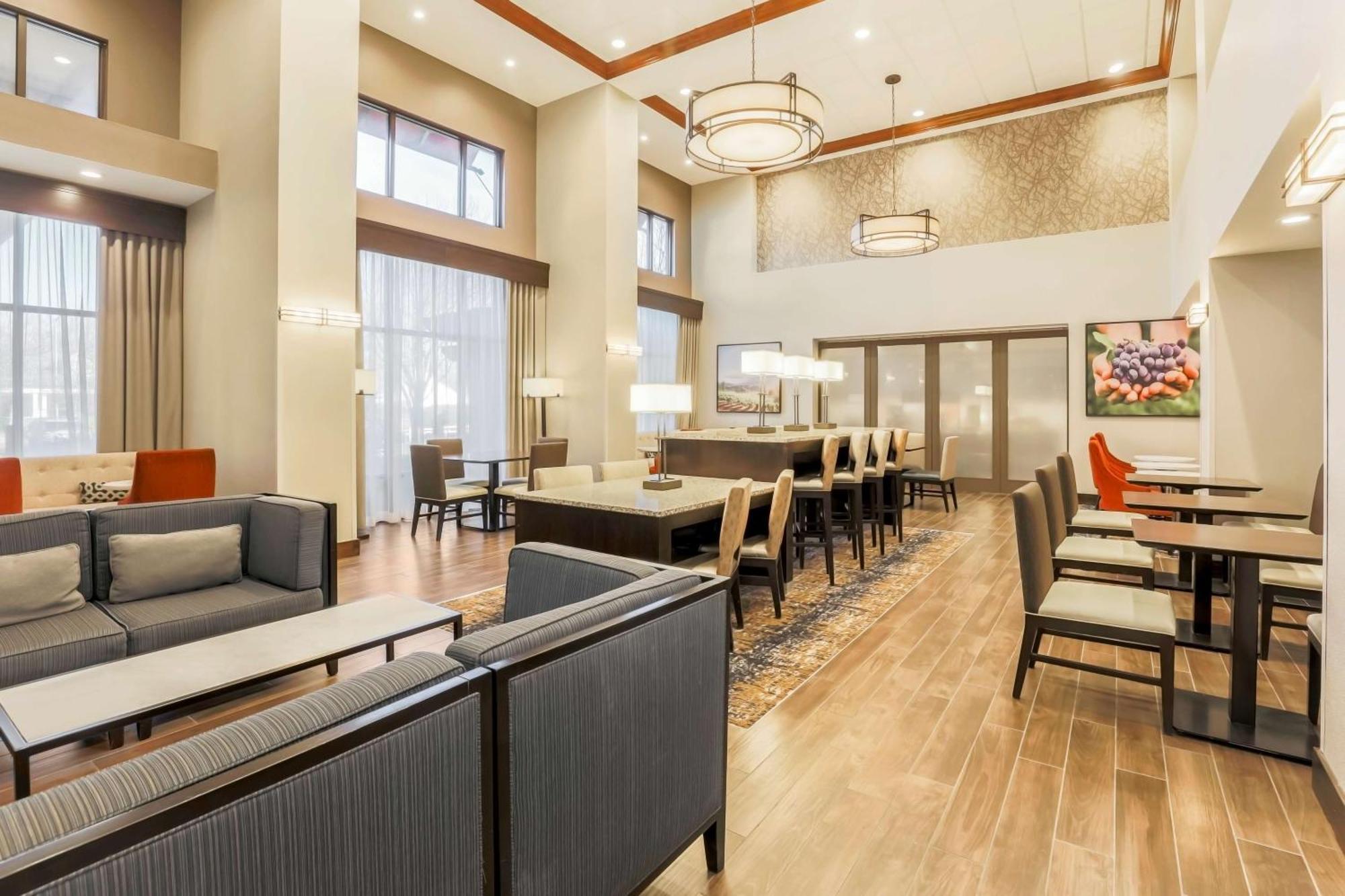 Hampton Inn & Suites Windsor-Sonoma Wine Country Buitenkant foto
