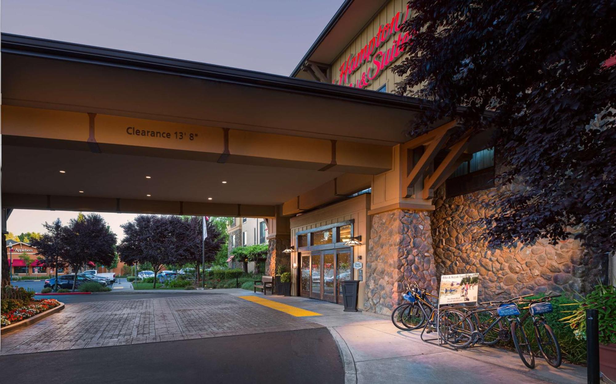 Hampton Inn & Suites Windsor-Sonoma Wine Country Buitenkant foto